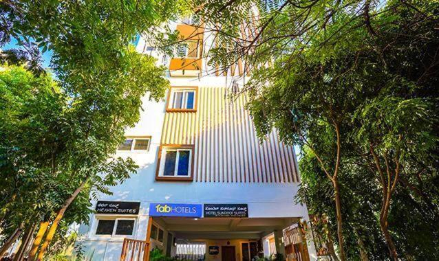 Hotel Sunroof Suites Bangalore Extérieur photo