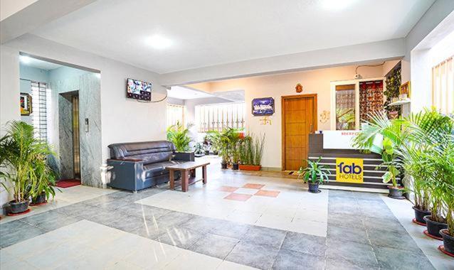 Hotel Sunroof Suites Bangalore Extérieur photo